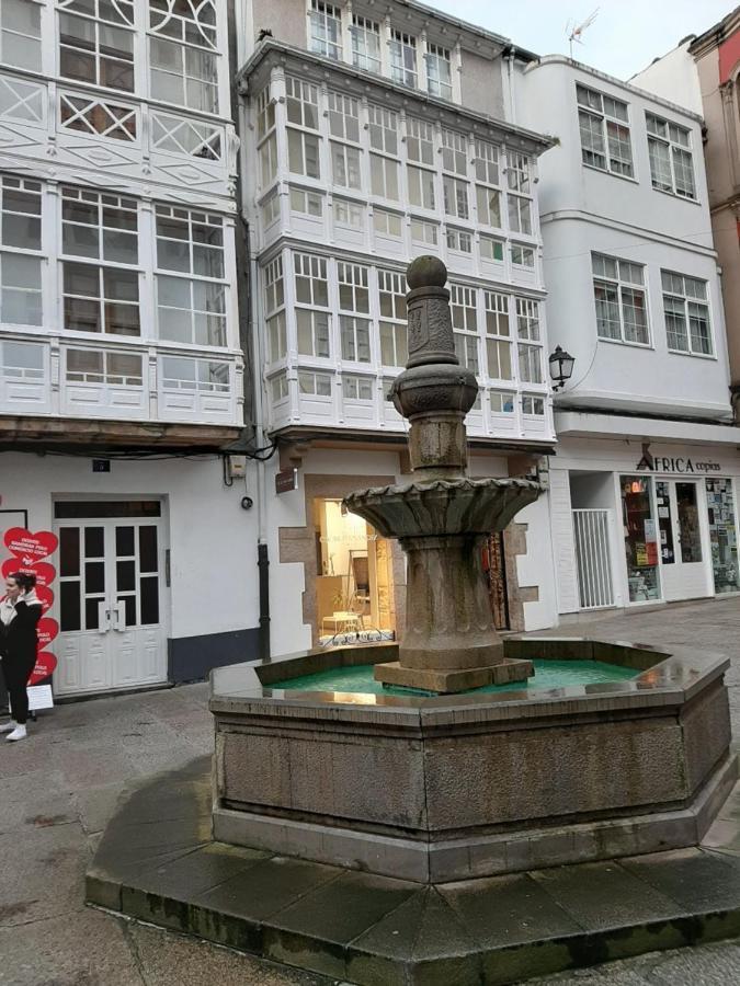 Alquiler de apartamento en el centro de Viveiro Exterior foto