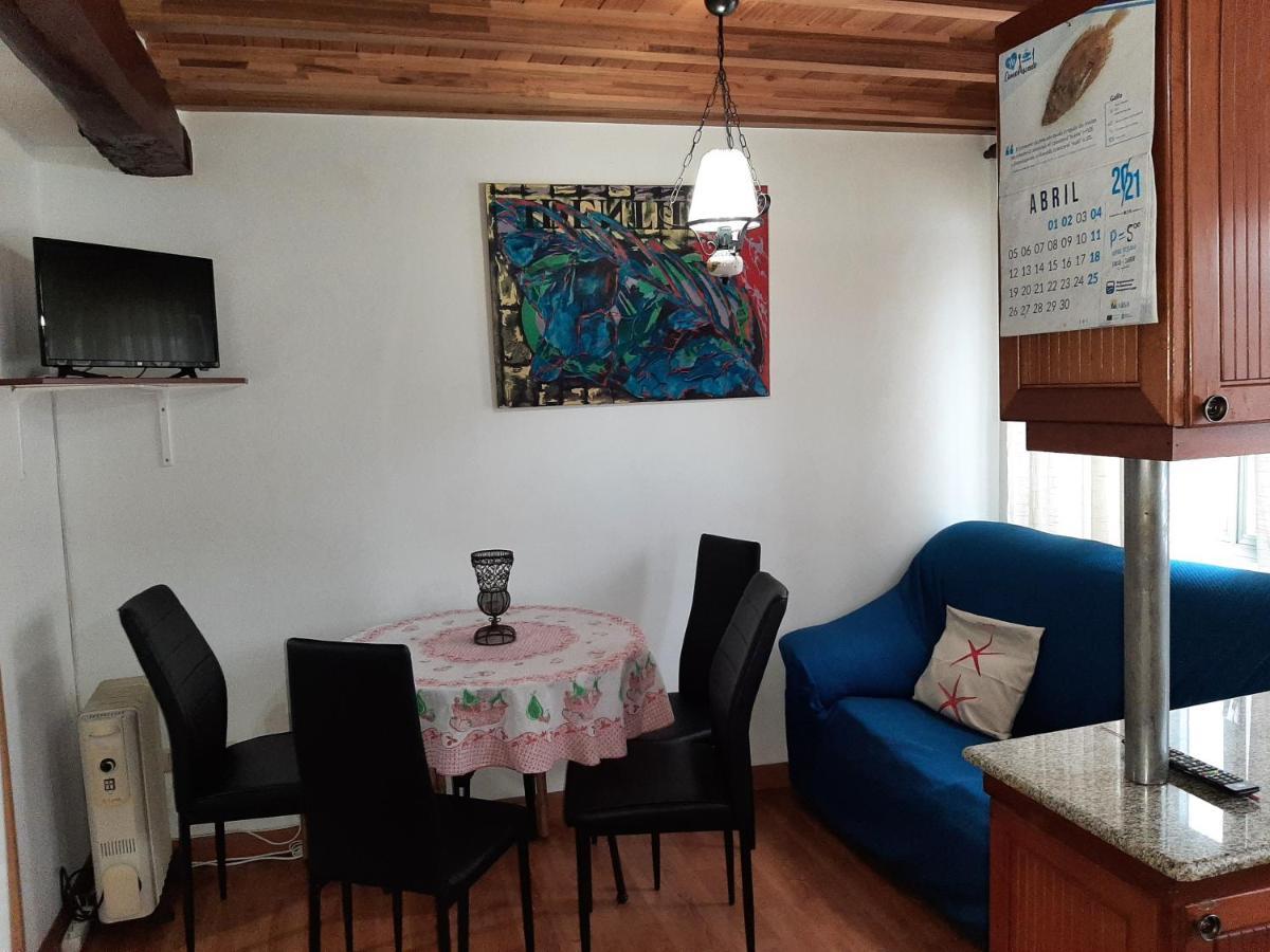 Alquiler de apartamento en el centro de Viveiro Exterior foto
