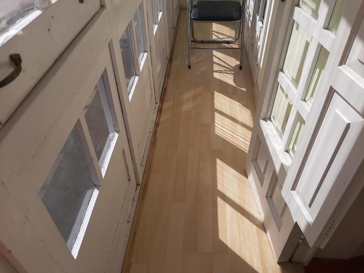 Alquiler de apartamento en el centro de Viveiro Exterior foto